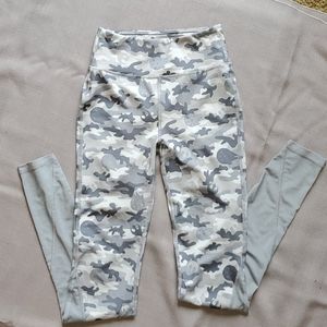 HYBRID APPAREL STAR WARS GYM LEGGINGS SIZE XS